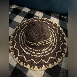 Women’s beach hat